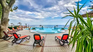 Sunny Day Resort Marina