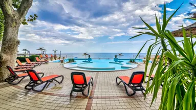Sunny Day Resort Marina