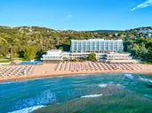 Sunny Day Resort Palace