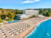 Sunny Day Resort Palace