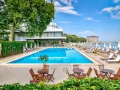 Sunny Day Resort Palace