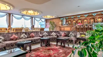 Sunny Day Resort Palace