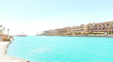 SUNNY DAYS EL PALACIO