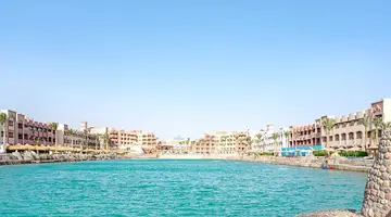 SUNNY DAYS EL PALACIO