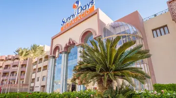 SUNNY DAYS EL PALACIO