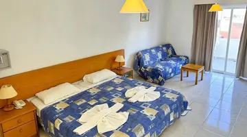 Sunny Hill Hotel Apts