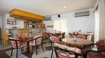 Sunny Hill Hotel Apts