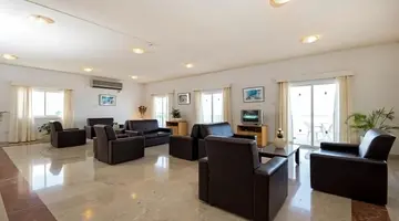 Sunny Hill Hotel