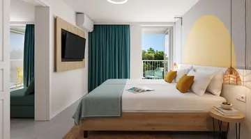 Sunny Makarska by Valamar