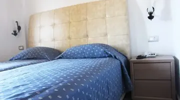 Sunny Suites