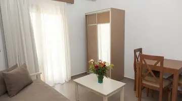 Sunny Suites