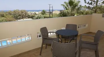Sunny Suites