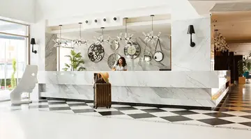 SUNPRIME C-LOUNGE ADULT ONLY