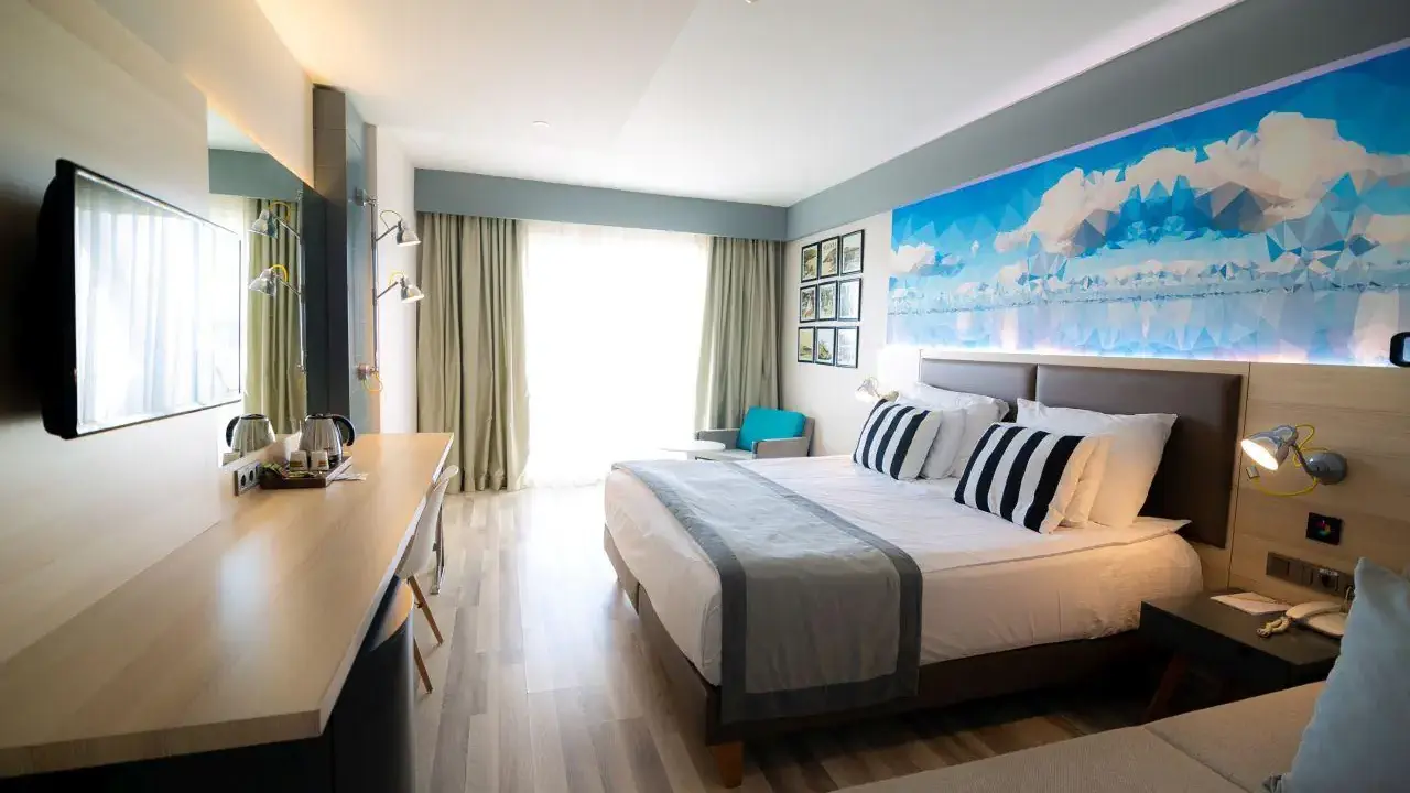 SUNPRIME C-LOUNGE HOTEL