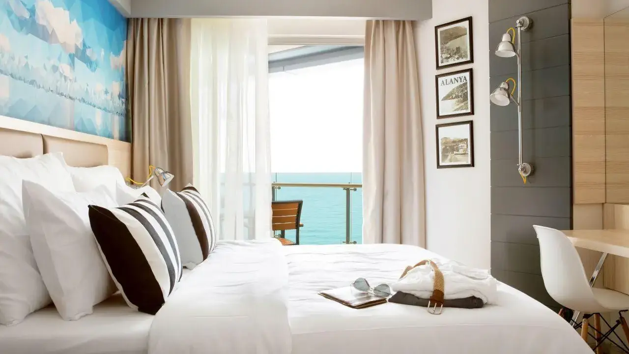 SUNPRIME C-LOUNGE HOTEL