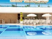 Sunprime C-Lounge Hotel