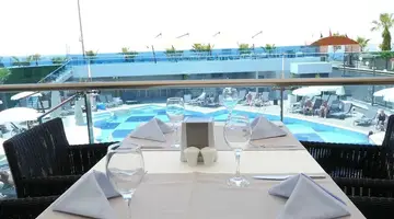 Sunprime C-Lounge Hotel