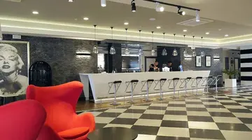 Sunprime C-Lounge Hotel