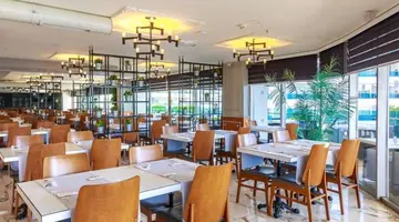 Sunprime C-Lounge Hotel