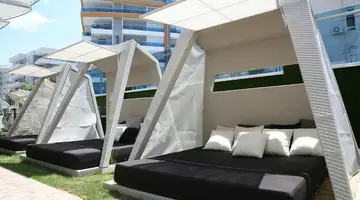 Sunprime C-Lounge Hotel