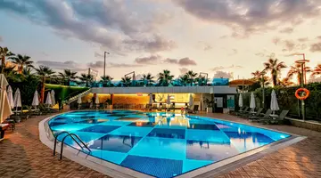 Sunprime C-Lounge