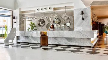 Sunprime C-Lounge