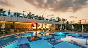 Sunprime C-Lounge
