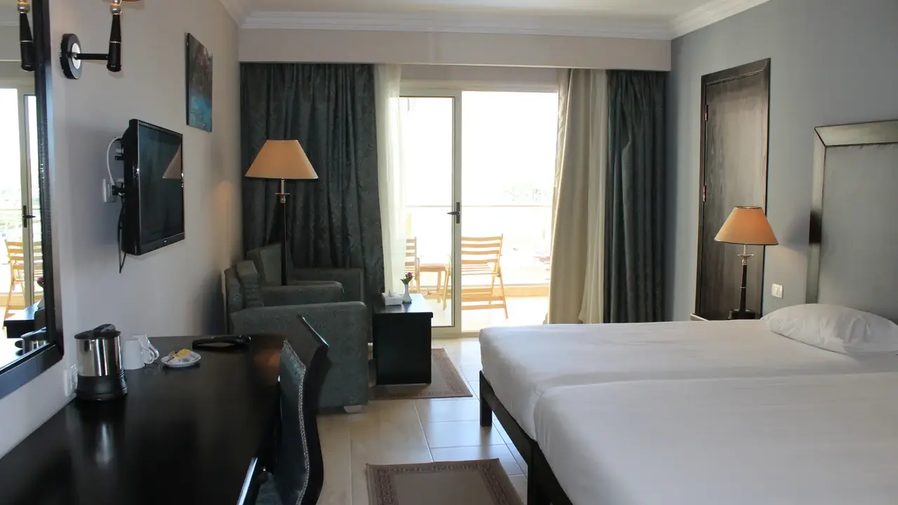 Sunrise Alora Aqua Park Resort
