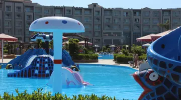 SUNRISE Alora Aqua Park Resort