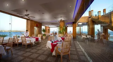Sunrise Arabian Beach Resort