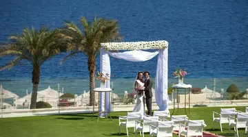 Sunrise Arabian Beach Resort