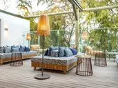 Sunrise Attitude Hotel