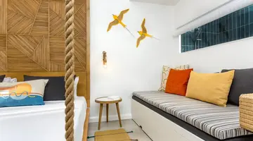 Sunrise Attitude Hotel
