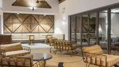 Sunrise Attitude Hotel