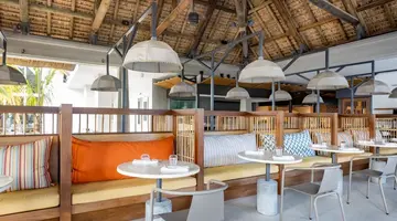 Sunrise Attitude Hotel