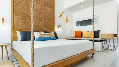 Sunrise Attitude Hotel