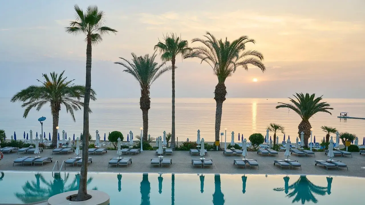 Sunrise Beach Hotel