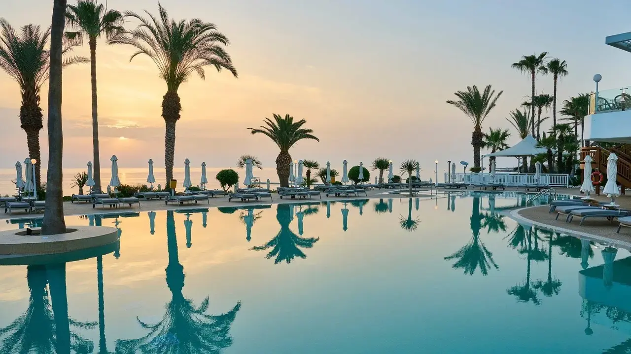 Sunrise Beach Hotel