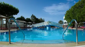 Sunrise Beach Resort