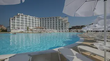 Sunrise Blue Magic Resort