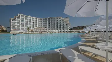 Sunrise Blue Magic Resort