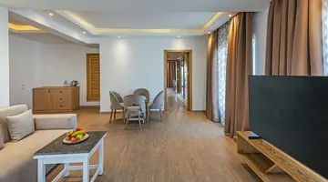 SUNRISE GARDEN BEACH RESORT & SPA
