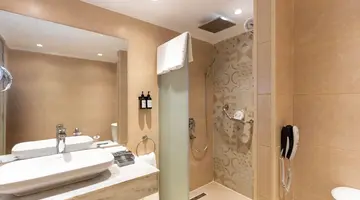 Sunrise Holiday Resort (Adults Only 16+)