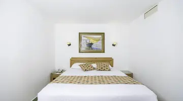 Sunrise Holiday Resort (Adults Only 16+)