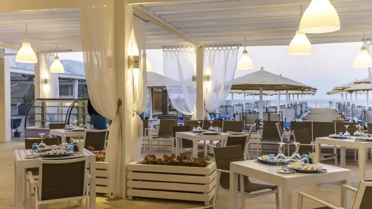 SUNRISE HOLIDAYS RESORT (ADULT ONLY +16)