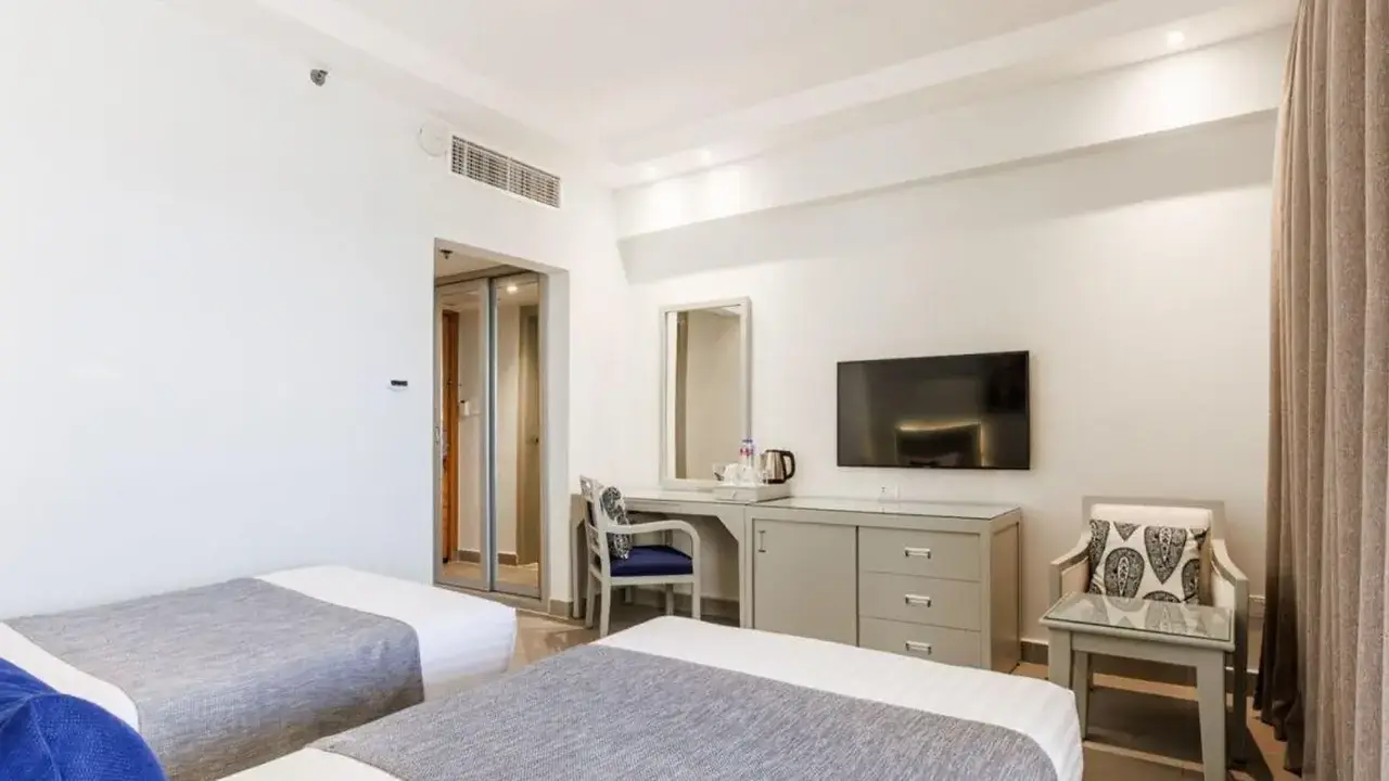 SUNRISE HOLIDAYS RESORT (ADULT ONLY +16)