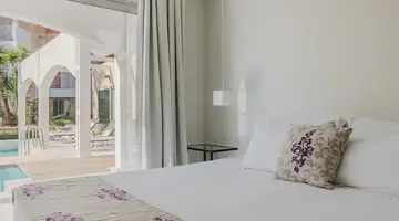 Sunrise Hotel