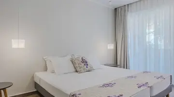 Sunrise Hotel