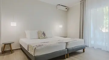 Sunrise Hotel