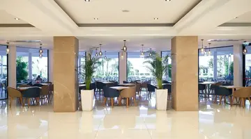 Sunrise Oasis Hotel & Waterpark
